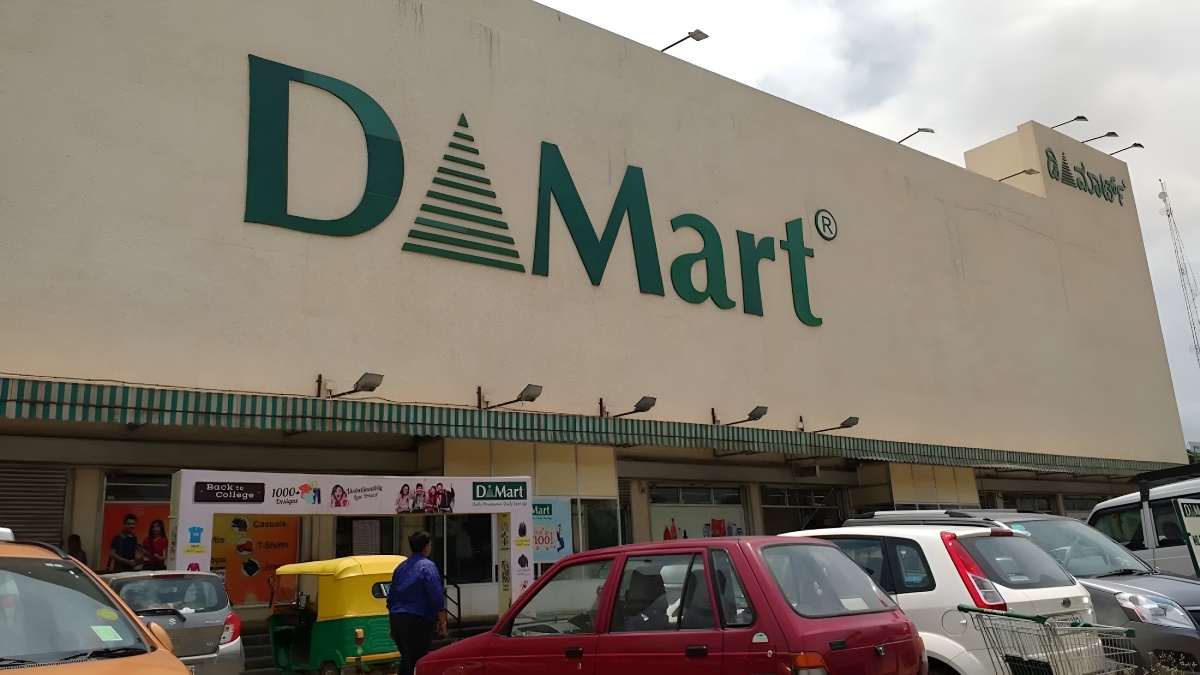 Dmart turned 1 lakh into 3.4 lakhs; Should you invest ?